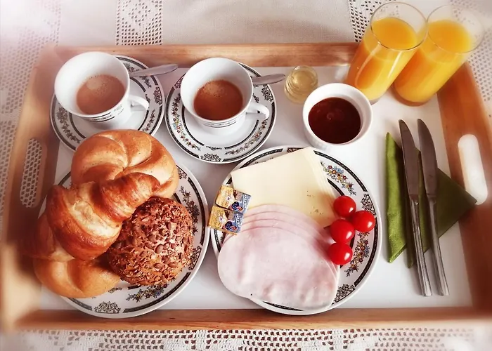 Hillside Bed & Breakfast 3*